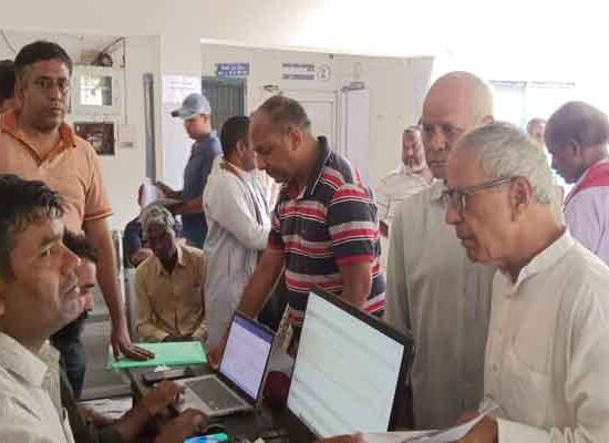 जन समस्या निवारण शिविर लोगों ने दी शिकायते