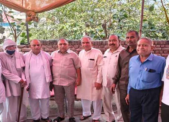 एनआईटी विधानसभा में गोवर्धन पूजा का आयोजन लोगों ने धूमधाम से किया
