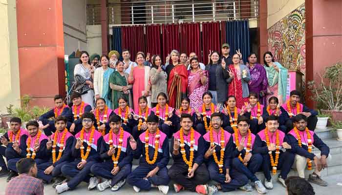 DAV School NH- 3 Faridabad campus was abuzz with excitement as students of classes VIII to XII participated in a series of sports competitions.