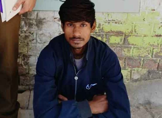क्राइम ब्रांच सेक्टर-48 ने अवैध हथियार के साथ एक आरोपी को गिरफ्तार किया है।