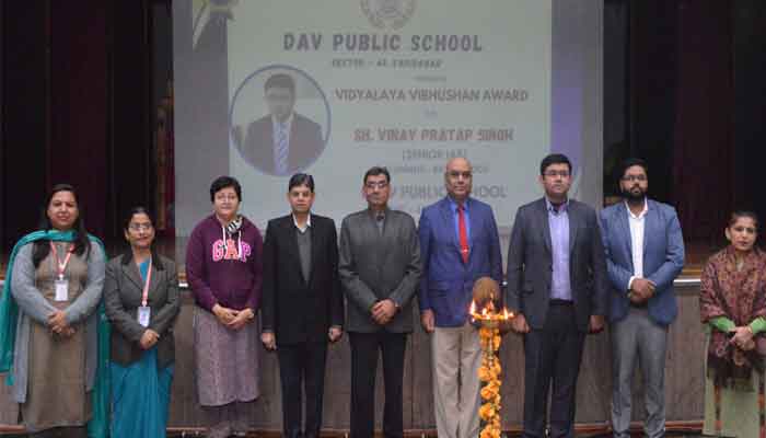 DAV School, Sec 49, Faridabad organised a felicitation ceremony