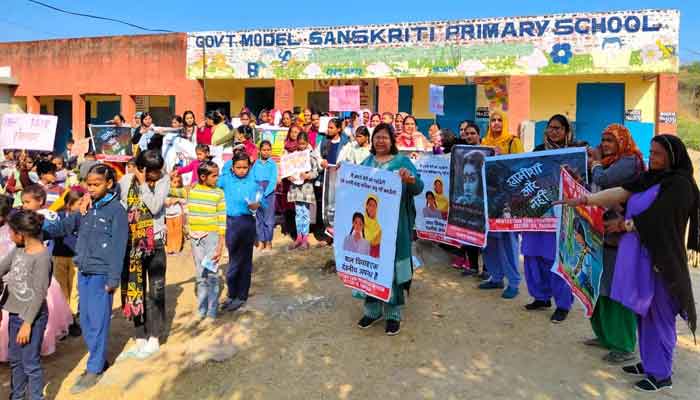 केंद्र सरकार द्वारा बाल विवाह के खिलाफ अभियान ‘बाल विवाह मुक्त भारत’ की शुरुआत की गई है।