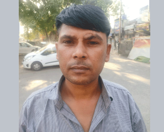 Account holder caught by police for cheating 53 thousand 704 rupees on the pretext of policy renewal