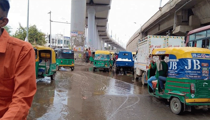 बारिश ने दिखाया हाल, अजरौंदा चौक पर फिर पानी जमा