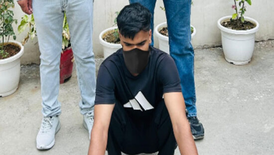 फरीदाबाद के डबुआ हत्या मामले में गिरफ्तार आरोपी रितिक उर्फ बिल्ला।