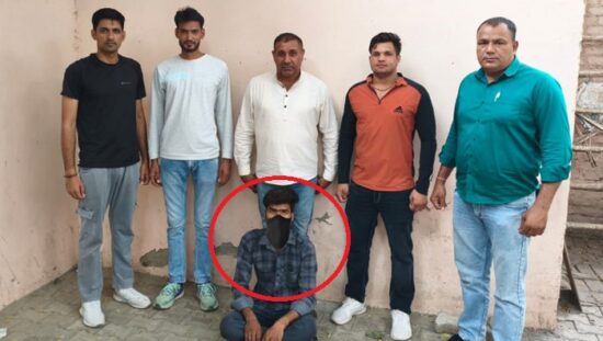 फरीदाबाद के लकड़पुर में 3 वर्षीय बच्चे की हत्या के मामले में गिरफ्तार सौतेला पिता पुलिस हिरासत में।