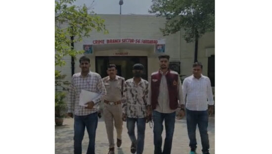 फरीदाबाद पुलिस द्वारा 272 ग्राम स्मैक के साथ गिरफ्तार नशा तस्कर।