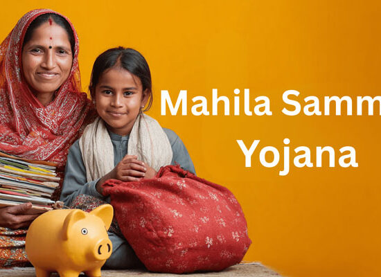 महिला एवं किशोरी सम्मान योजना के तहत पंजीकरण करवाती महिलाएं और किशोरियां