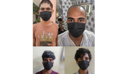 फरीदाबाद पुलिस ने वाहन चोरी के मामलों में चार आरोपियों को गिरफ्तार कर तीन मोटरसाइकिलें, एक ट्रैक्टर और एक टैंकर बरामद किया।