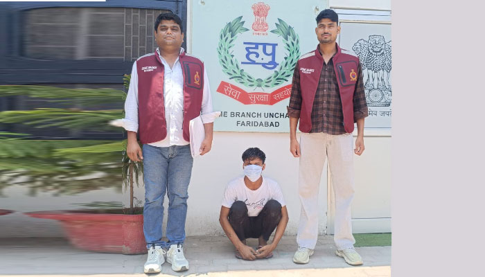 फरीदाबाद में गिरफ्तार वाहन चोर असफाक