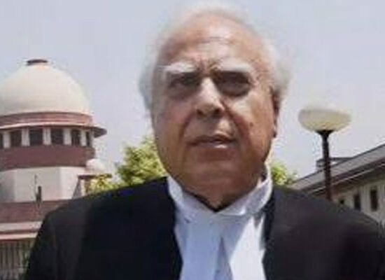 कपिल सिब्बल ने CJP के छात्र कानूनी सहायता फंड में ₹1 करोड़ देने की घोषणा की।