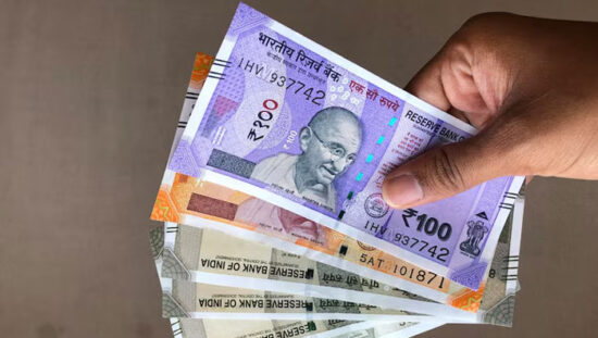 नेपाल में भारतीय मुद्रा के नए नियमों से जुड़ी सांकेतिक तस्वीर।