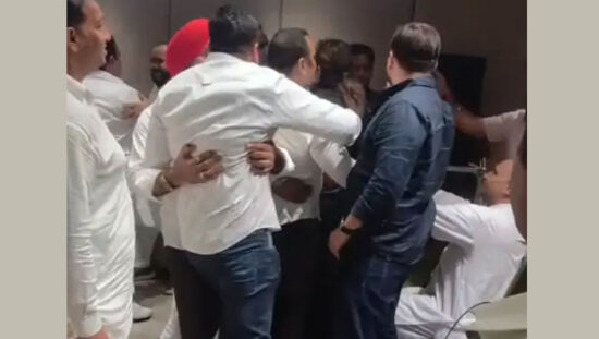फरीदाबाद कांग्रेस बैठक के बाद भारत अरोड़ा और ईशांत कथूरिया के बीच विवाद