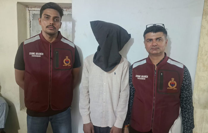 फरीदाबाद पुलिस क्राइम ब्रांच की गिरफ्त में अपहरण और लूट का आरोपी।