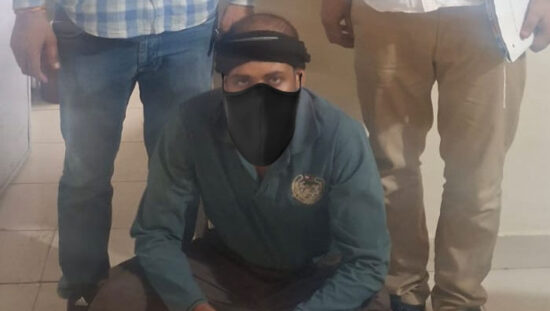 फरीदाबाद के गाजीपुर में बरामद 37 पेटी देसी और 1 पेटी अंग्रेजी शराब