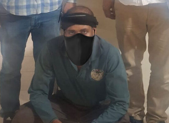 फरीदाबाद के गाजीपुर में बरामद 37 पेटी देसी और 1 पेटी अंग्रेजी शराब