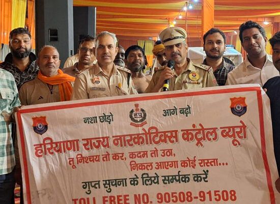 Faridabad police drug awareness campaign at Kanwar camp