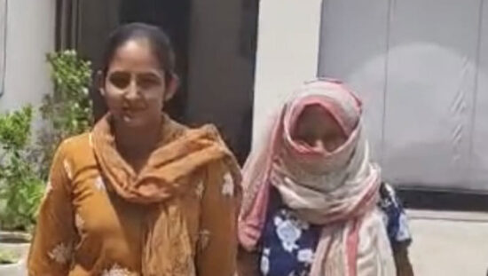 फरीदाबाद में पेंटर हत्याकांड की जांच के दौरान कार्रवाई करती अपराध शाखा डीएलएफ की टीम।