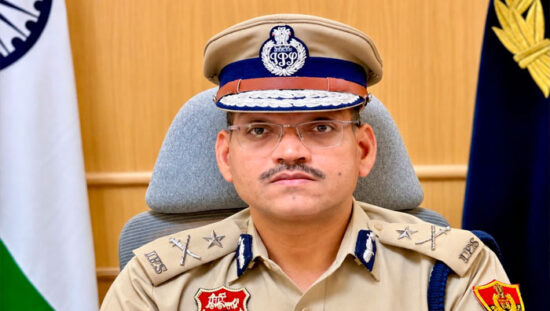 फरीदाबाद पुलिस का विशेष वीकेंड अभियान और बरामद अवैध सामान