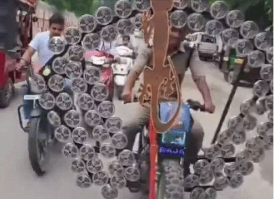 Faridabad youth's modified bike with 500 horns in Haridwar
