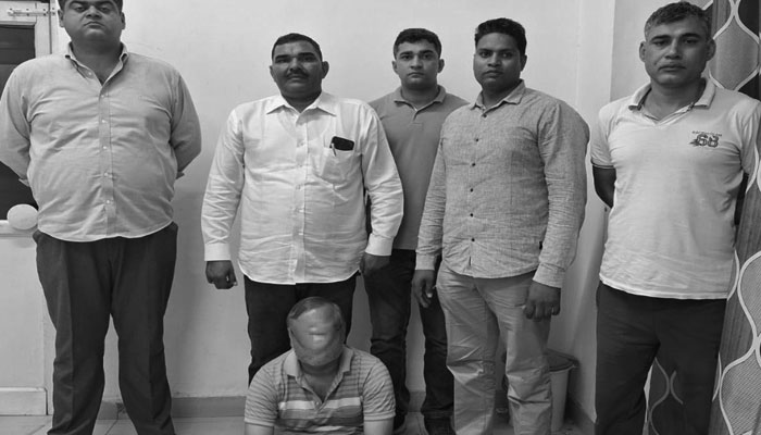 HSNCB फरीदाबाद पुलिस द्वारा फतेहपुर बिल्लौच में जब्त की गई नशीली दवाएं और आरोपी।