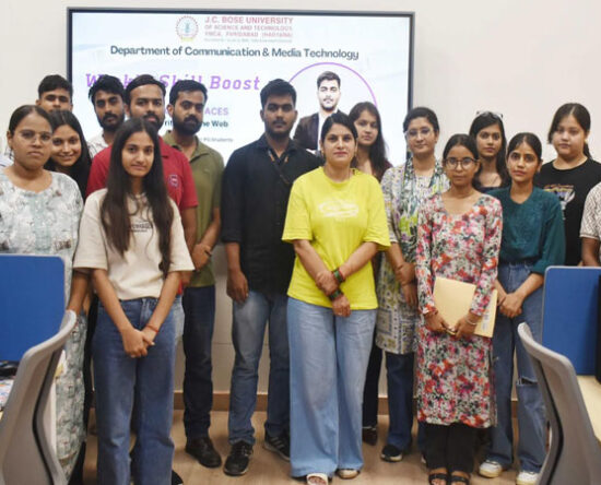 Satyam Pandey delivering a masterclass on web design and AI coding at J.C. Bose University YMCA Faridabad.