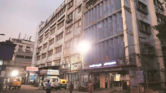 NRS अस्पताल के टॉयलेट में स्टाफ नर्स का शव मिलने के बाद पुलिस जांच