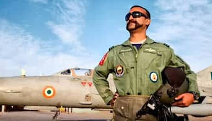 पूर्व एयरफोर्स अधिकारी अभिनंदन वर्तमान की तस्वीर
