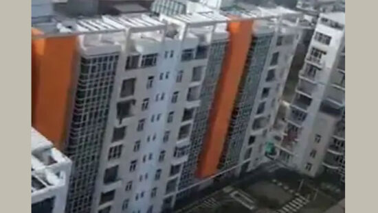 फरीदाबाद अचीवर्स सोसाइटी में पानी की समस्या को लेकर सरकारी टैंकर