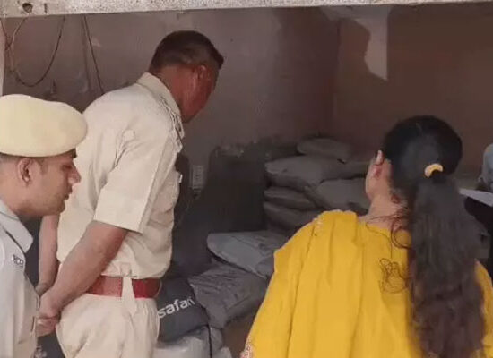फरीदाबाद के फतेहपुर चंदीला स्थित राशन डिपो पर खाद्य एवं आपूर्ति विभाग की जांच