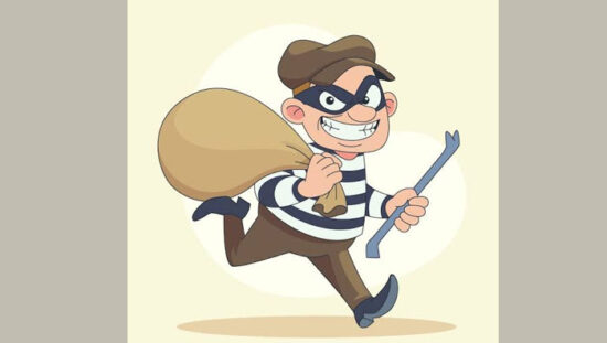 फरीदाबाद में चोरी के मामलों में गिरफ्तार चार आरोपी और बरामद चोरीशुदा सामान