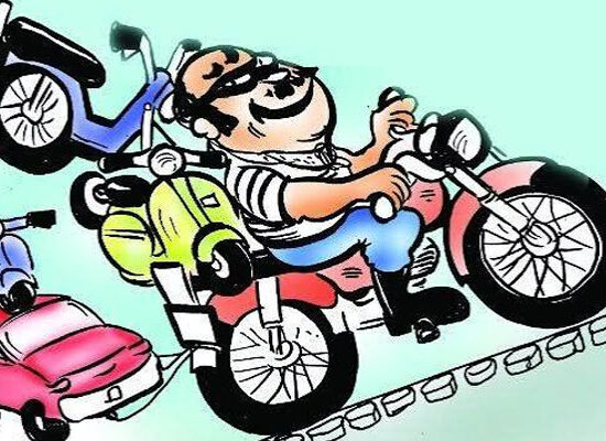 फरीदाबाद में वाहन चोरी के मामलों में बरामद 3 मोटरसाइकिल