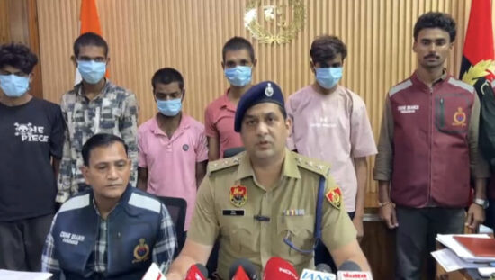 फरीदाबाद पुलिस AVTS सिकरोना द्वारा वाहन चोरी के तीन गैंग से बरामद 20 मोटरसाइकिल और बुलेट।