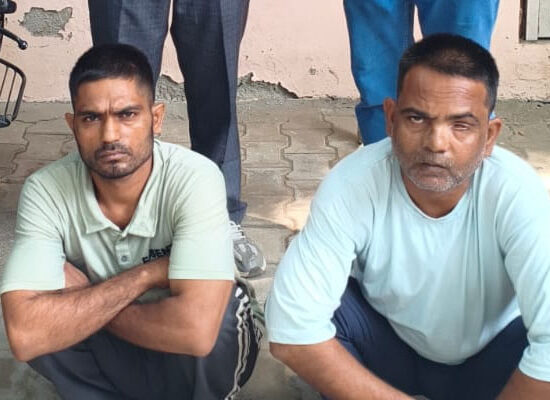 फरीदाबाद में वाहन चोरी के मामले में बरामद चोरी की मोटरसाइकिल