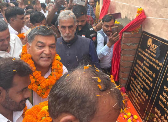 केंद्रीय राज्य मंत्री कृष्ण पाल गुर्जर ने फरीदाबाद के वार्ड-10 में ₹14.5 करोड़ के विकास कार्यों का शिलान्यास किया