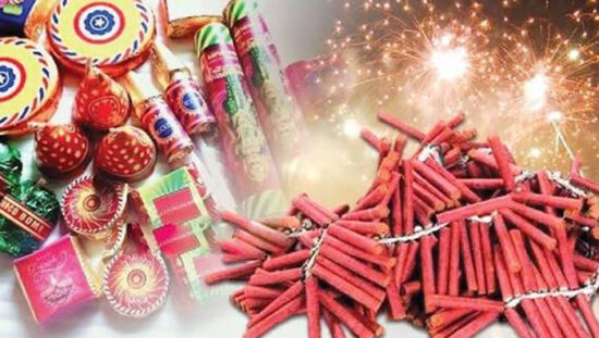 फरीदाबाद के सीकरी गांव में पुलिस द्वारा बरामद 350.415 किलोग्राम प्रतिबंधित पटाखे