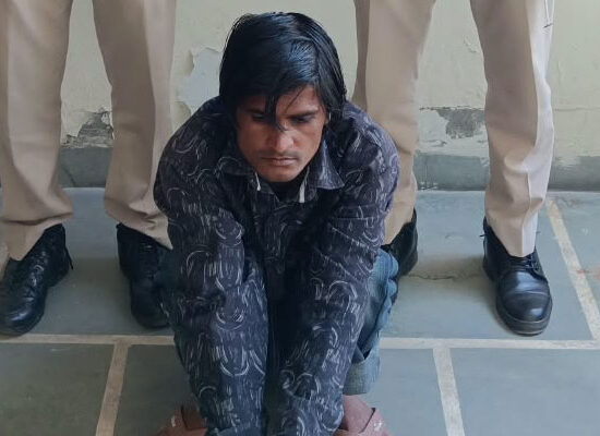 फरीदाबाद पुलिस द्वारा राजस्थान के डीग से गिरफ्तार किया गया फरार आरोपी तालीम