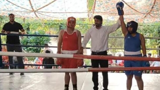 बॉक्सिंग प्रतियोगिता में स्वर्ण पदक जीतने वाली अदिति