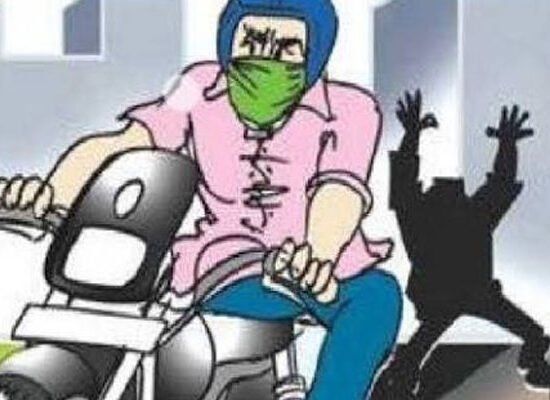 फरीदाबाद में वाहन चोरी के मामलों में पांच आरोपियों की गिरफ्तारी और चोरी की मोटरसाइकिल व स्कूटी की बरामदगी