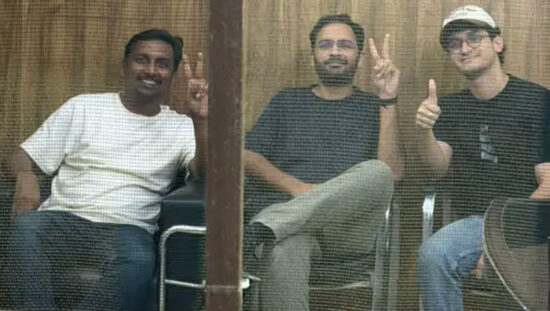 जंतर-मंतर प्रदर्शन मामले में सौरव दास और आशुतोष रांका की गिरफ्तारी के बाद राहुल गांधी की प्रतिक्रिया